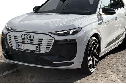 Audi Q6 e-tron 2.899 km 81.888 € Hamburg 22529