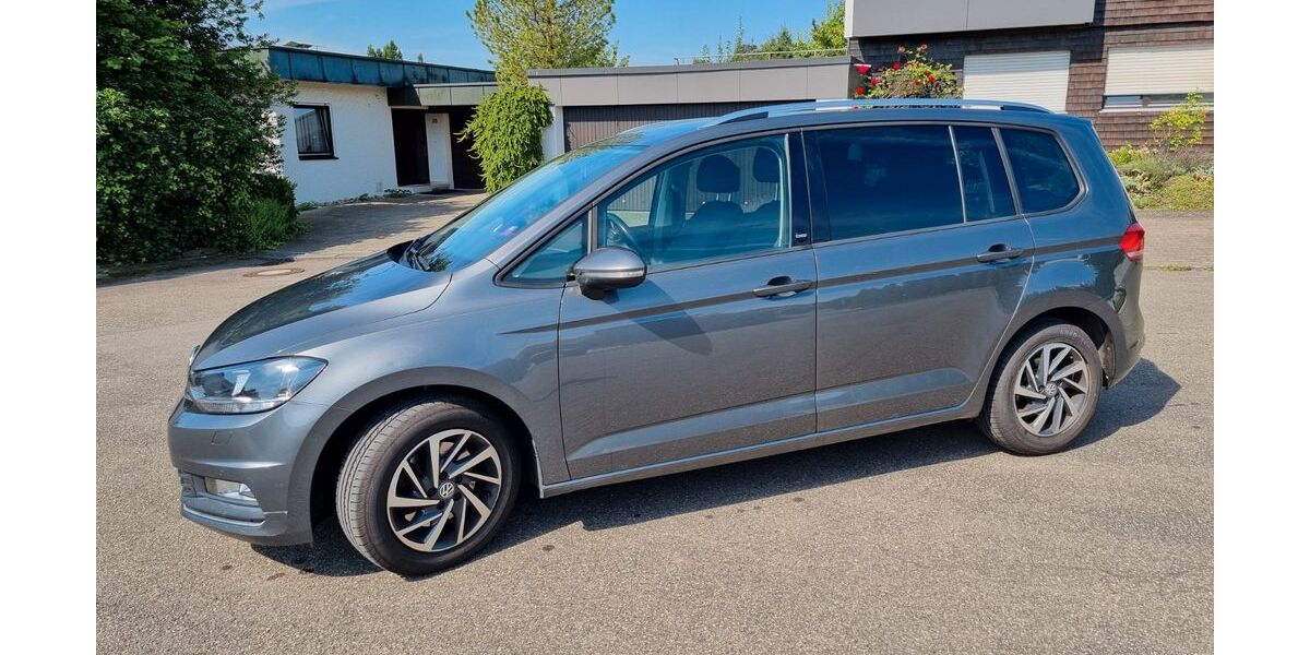 VW Touran 98.700 km 16.800 &euro; Herrenberg 71083