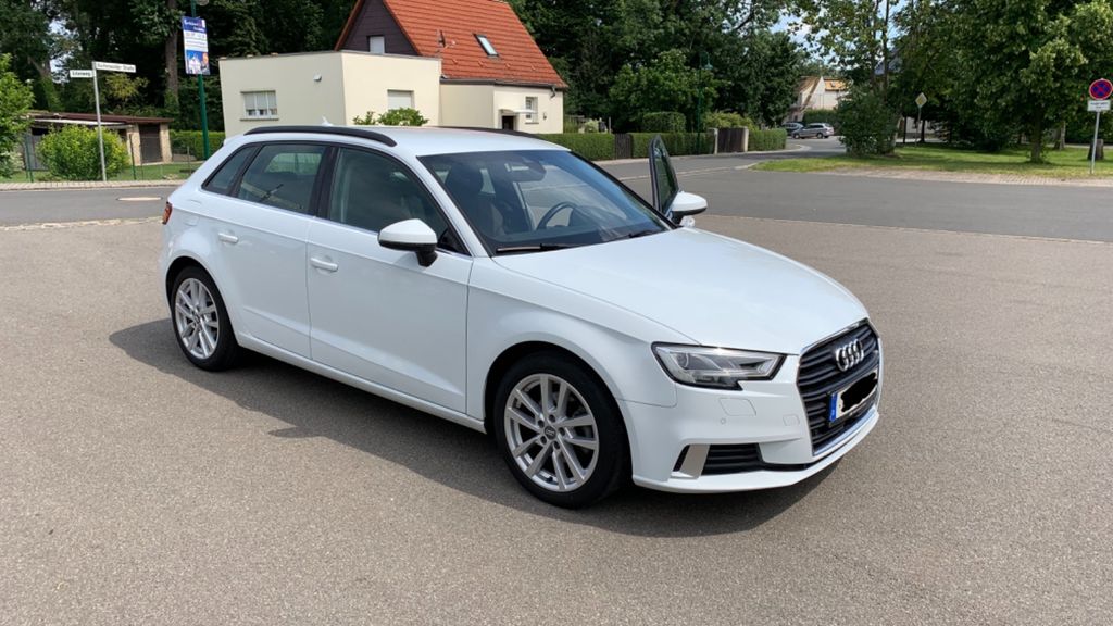 Audi A3 90.000 km 17.600 &euro; Wiesbaden 65197