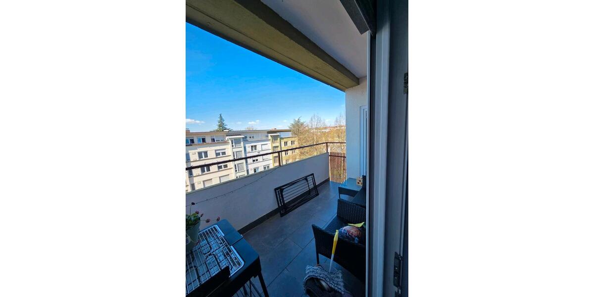 Dachgeschoßwohnung Saarbrücken Neue Bremm - 4 Zimmer, 86 m&sup2;, 265.000&euro; | Angebot:27030056