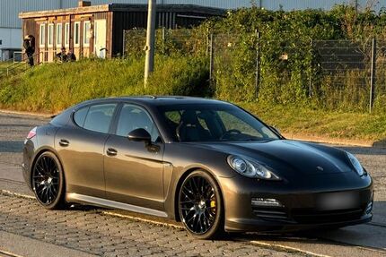 Porsche Panamera 228.000 km 17.000 &euro; Itzehoe 25524