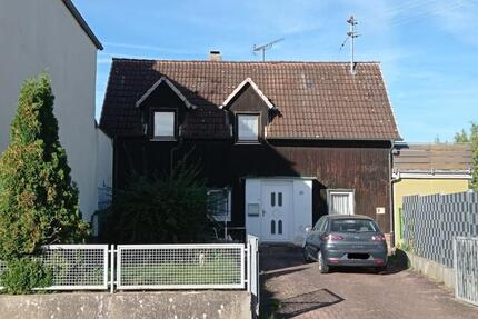 Haus Walldürn - 6 Zimmer, 196 m&sup2;, 129.000&euro; | Angebot:26855702