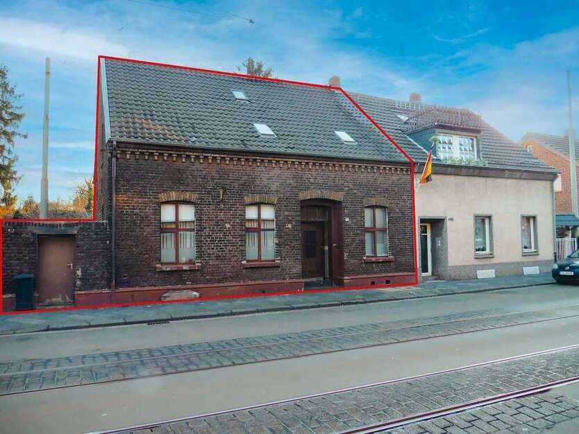 Haus zum Kaufen in Krefeld 490.000 € 167.5 m²