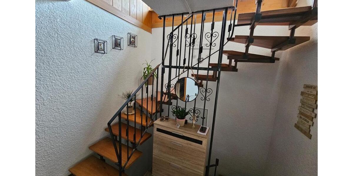 Einfamilienhaus Jockgrim - 6 Zimmer, 200 m&sup2;, 1.500&euro; | Angebot:25957931