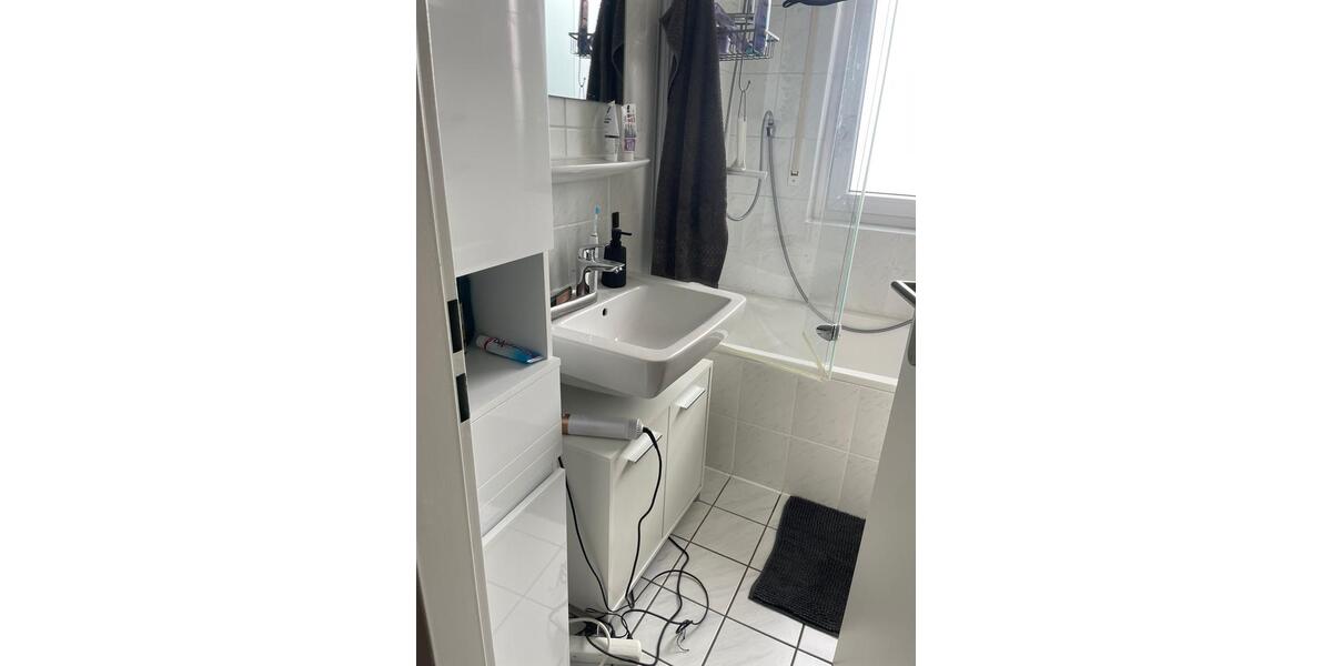 Hochparterre Paderborn Neuenbeken - 2 Zimmer, 60 m&sup2;, 800&euro; | Angebot:26395991