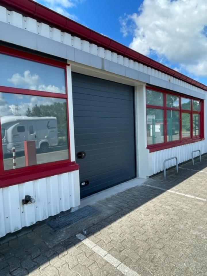 30 qm Lagerraum mit direktem Sektionaltor Lagerbox-Bremen ab sofort zimmer