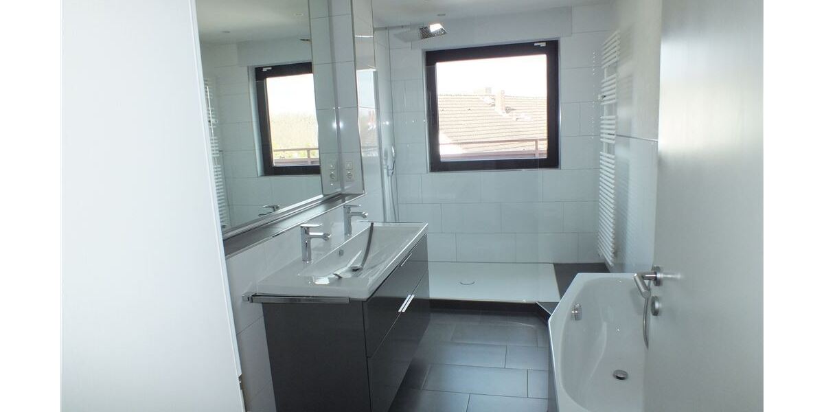 Penthouse mitten in Nauheim mit ca. 135m² Wohnfläche und 185m² Terrasse inkl. Garage - Einfamilienhaus Nauheim | Angebot:24610051