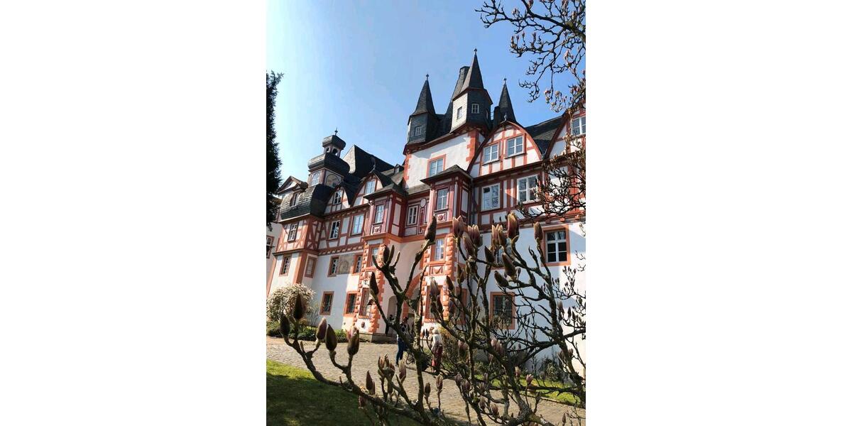 Dachgeschoßwohnung Hungen - 5 Zimmer, 140 m&sup2;, 195.000&euro; | Angebot:26866328