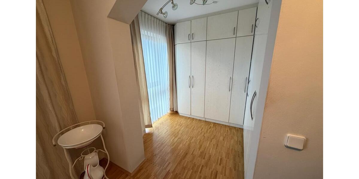 Einfamilienhaus Pfreimd - 1 Zimmer, 300 m&sup2;, 690.000&euro; | Angebot:26640058