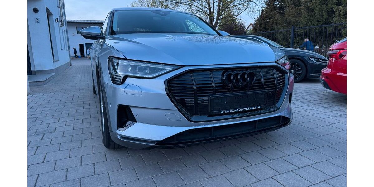 Audi e-tron 51.700 km 33.990 &euro; Altheim 84051