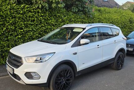 Ford Kuga 88.729 km 12.750 &euro; Taunusstein 65232
