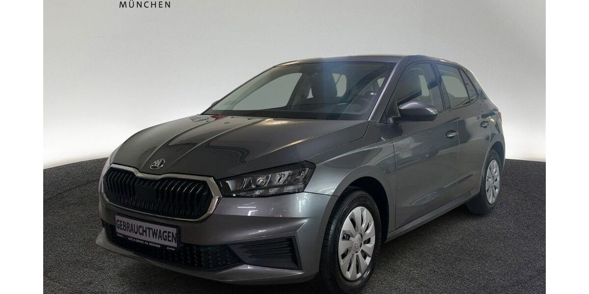 Skoda Fabia 29.800 km 13.760 &euro; München 80935