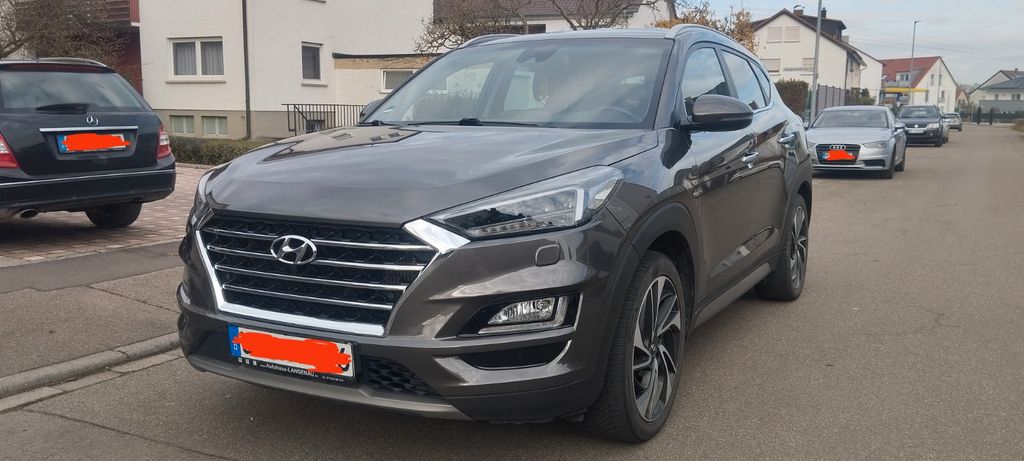 Hyundai TUCSON 109.000 km 18.400 € Langenau 89129