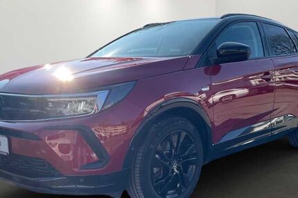 Opel Grandland (X) 60.120 km 24.290 &euro; München 81673