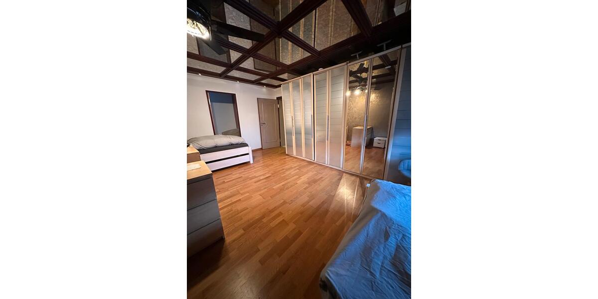 Einfamilienhaus Würzburg Steinbachtal - 8 Zimmer, 280 m&sup2;, 1.800&euro; | Angebot:24536882