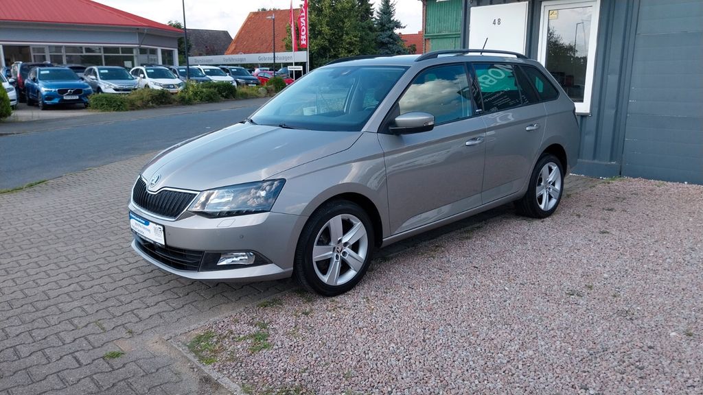 Skoda Fabia 70.000 km 11.999 &euro; Bardowick 21357
