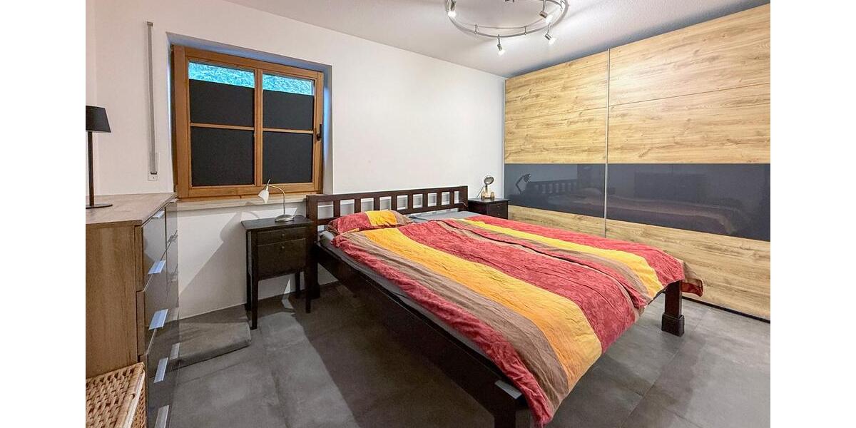 Einfamilienhaus Burghausen - 6 Zimmer, 200 m&sup2;, 899.000&euro; | Angebot:25195312