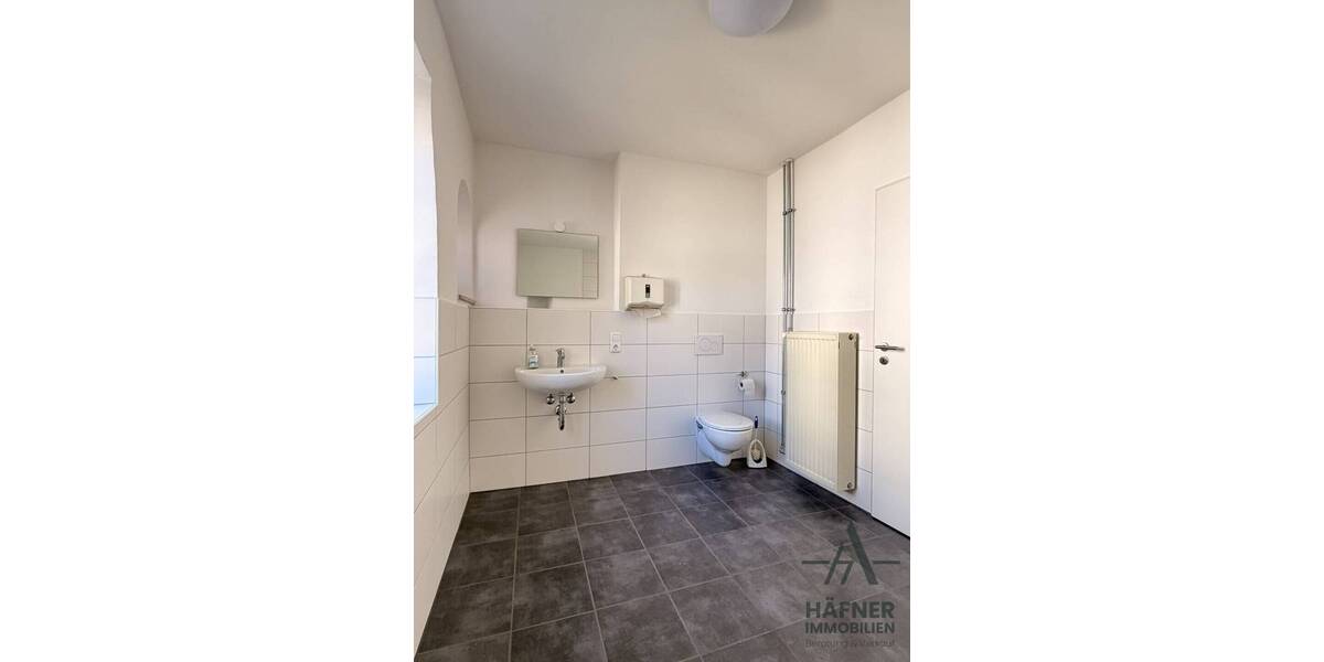 Gewerbeobjekt Speicher - 5 Zimmer, 107 m&sup2;, 1.250&euro; | Angebot:26029431