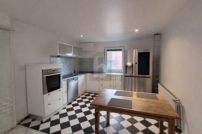 VIEL PLATZ ZUM WOHLFÜHLEN MIT GROßEM GARTEN - Zweifamilienhaus Achim | Angebot:26765622