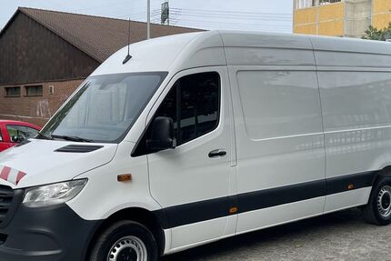 Mercedes-Benz Sprinter 148.000 km 23.681 &euro; Berlin 12681