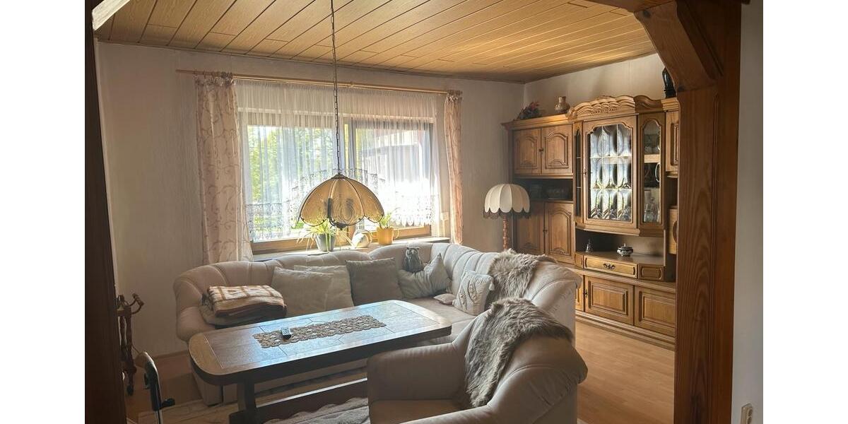 Mehrfamilienhaus, Wohnhaus Teuchern - 7 Zimmer, 249 m&sup2;, 100.000&euro; | Angebot:20715662