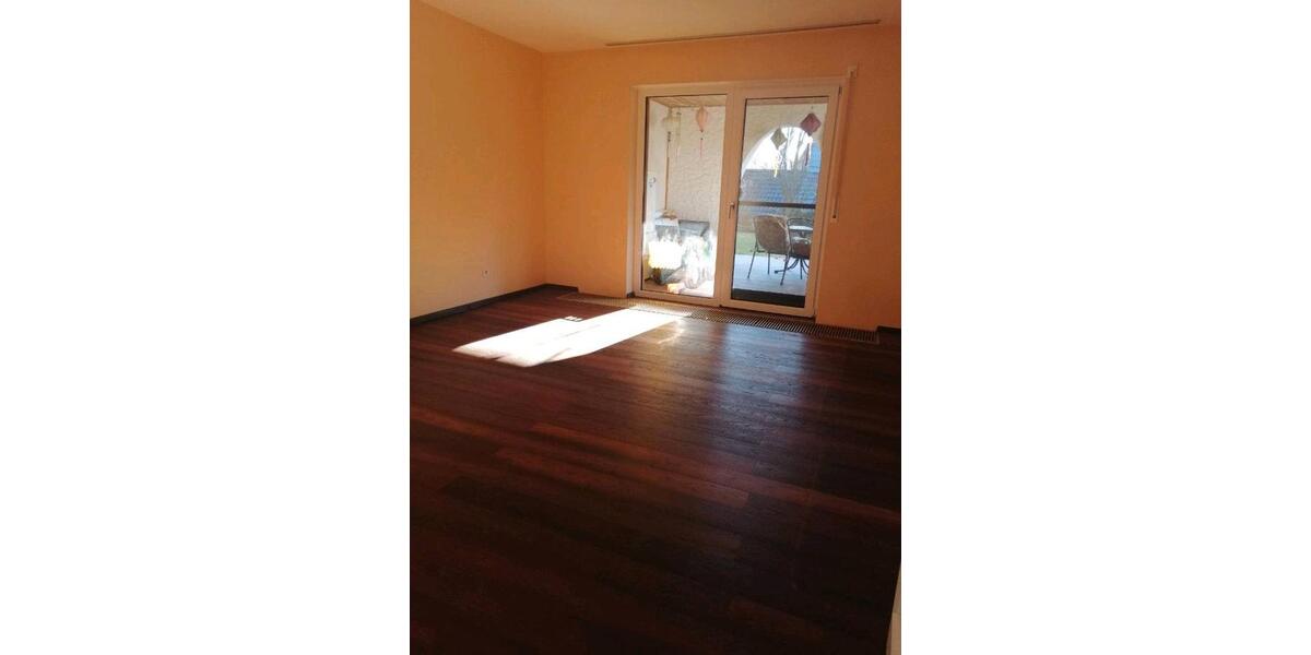 Mehrfamilienhaus, Wohnhaus Möhrendorf - 6.5 Zimmer, 201 m&sup2;, 2.700&euro; | Angebot:26200827