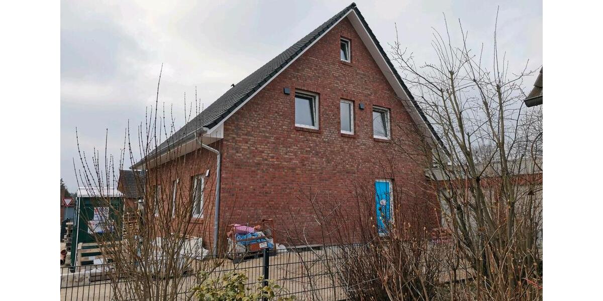 3 Zimmer Wohnung im Neubau, ruhig u. zentral, 104 qm, KM 1.580 € 3 zimmer