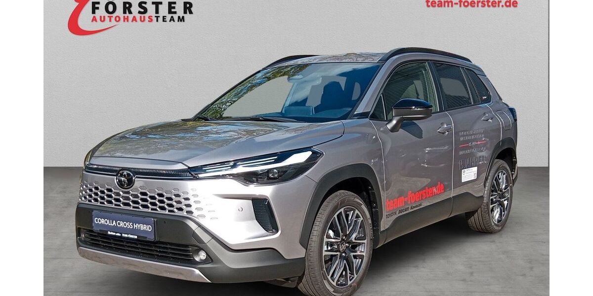 Toyota Corolla Cross 2.500 km 38.840 &euro; Pirna 01796