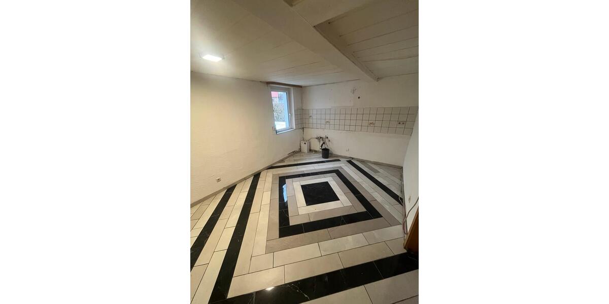 Etagenwohnung Vaihingen an der Enz - 4 Zimmer, 77 m&sup2;, 850&euro; | Angebot:25551111