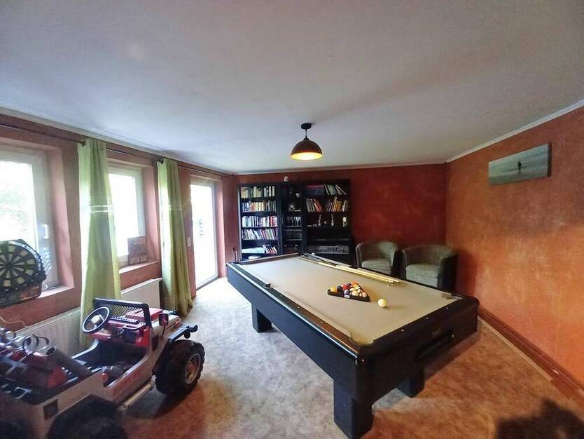 CITYHOUSE: Moderne Doppelhaushälfte mit großem Garten, Hobbyraum Souterrain, Keller, Terrasse