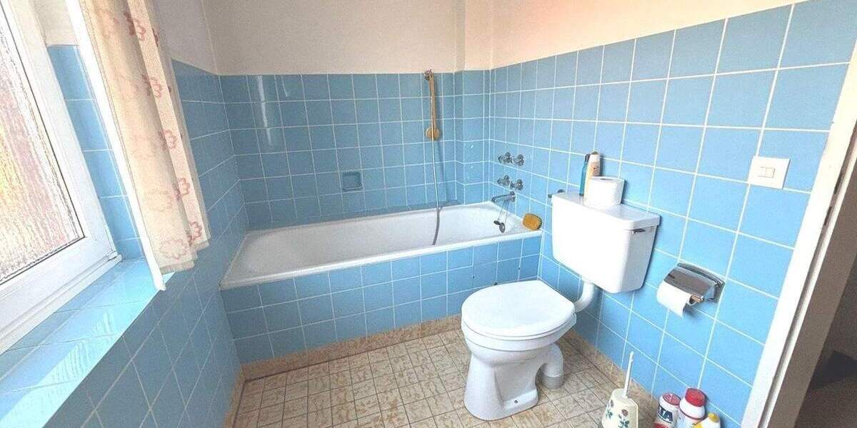 Reihenmittelhaus Krefeld Fischeln - 4 Zimmer, 92 m&sup2;, 280.000&euro; | Angebot:25212977