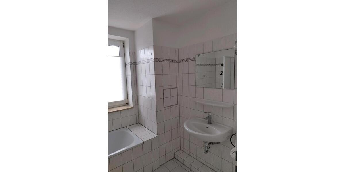 Etagenwohnung Ihlow - 2.5 Zimmer, 80 m&sup2;, 1.100&euro; | Angebot:26268016