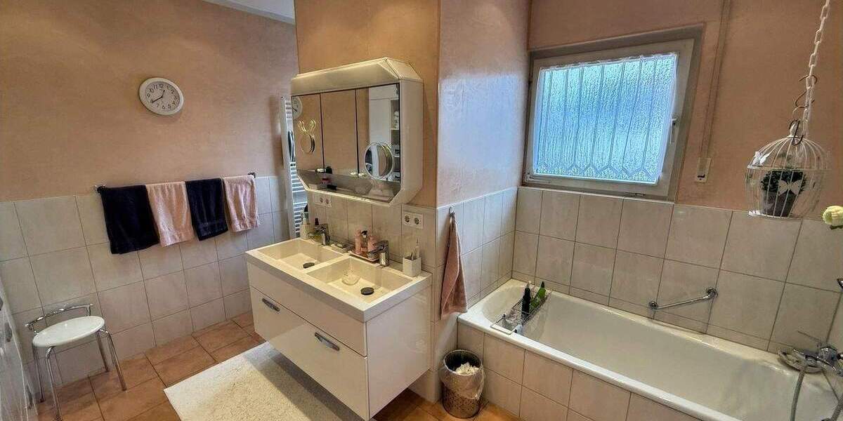 Bungalow Vellmar Vellmar-West - 4 Zimmer, 147 m&sup2;, 400.000&euro; | Angebot:25781194