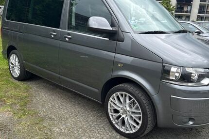 VW T5 Caravelle 143.500 km 20.899 &euro; Bernau 16321