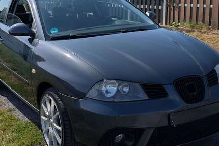 Seat Ibiza 127.000 km 2.449 € Iserlohn 58644