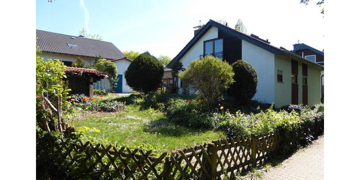 Einfamilienhaus Alzey - 7 Zimmer, 220 m&sup2;, 698.000&euro; | Angebot:26312472