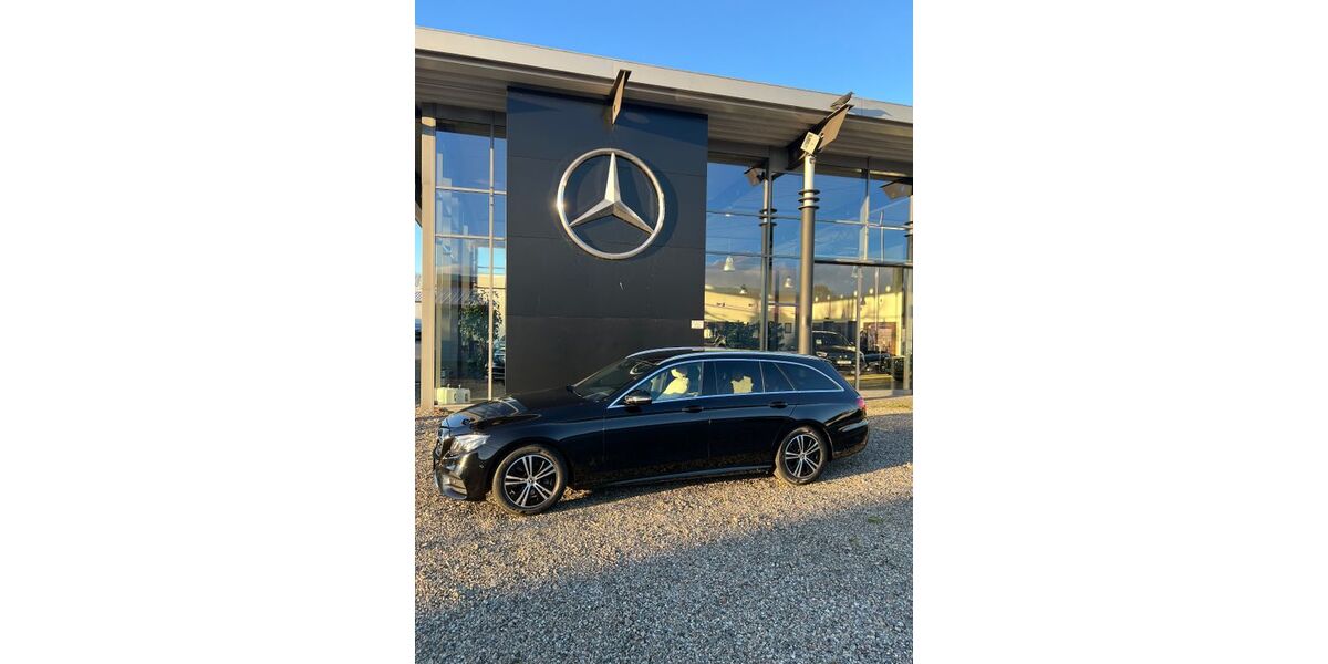 Mercedes-Benz E 220 82.700 km 31.850 &euro; Lütjenburg 24321