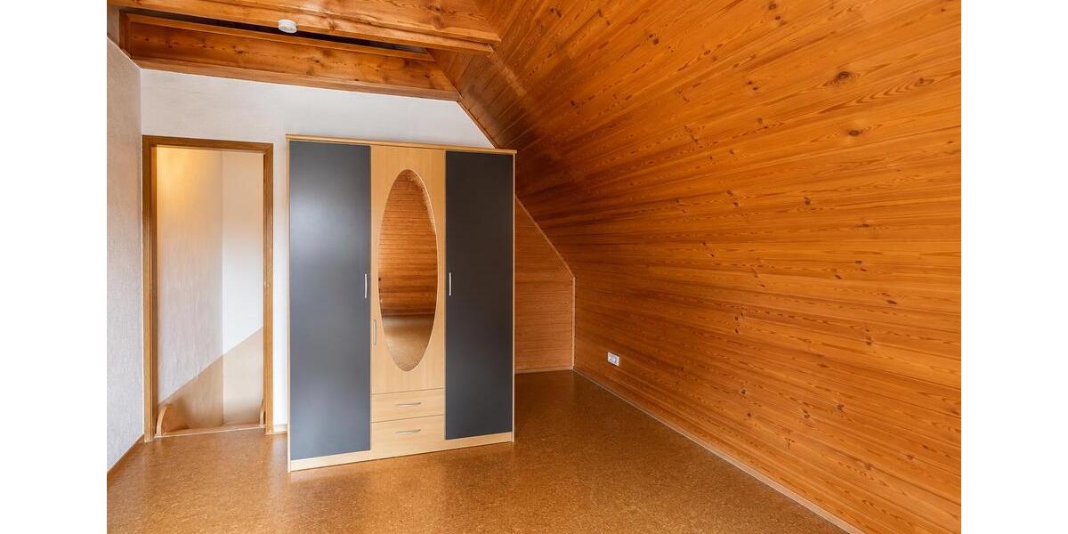 Doppelhaushälfte Effeltrich - 5 Zimmer, 152 m&sup2;, 650.000&euro; | Angebot:27263559