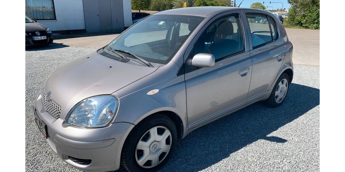 Toyota Yaris 201.000 km 2.490 &euro; Ilshofen 74532