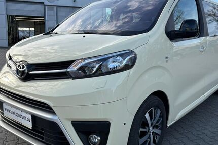 Toyota Proace (Verso) 63.000 km 32.990 &euro; Brandenburg 14770