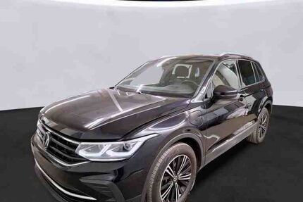 VW Tiguan 98.000 km 24.560 &euro; Bad Langensalza 99947