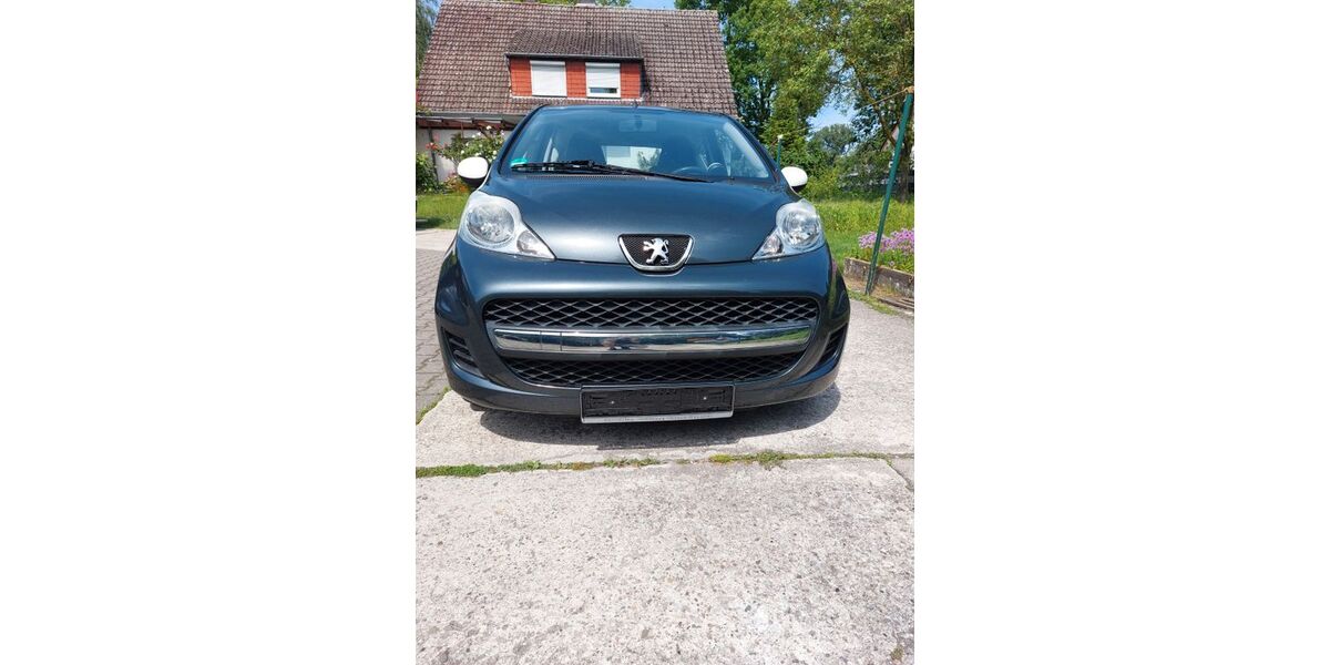 Peugeot 107 68.000 km 2.999 &euro; Lippstadt 59558
