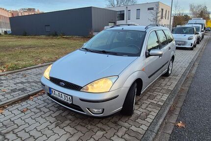 Ford Focus 156.000 km 750 € Karlsruhe 76149