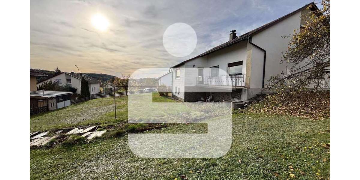 Einfamilienhaus Oberviechtach - 7 Zimmer, 190 m&sup2;, 197.000&euro; | Angebot:25628673