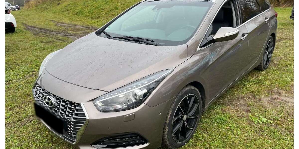 Hyundai i40 104.010 km 11.200 € Braunschweig 38100