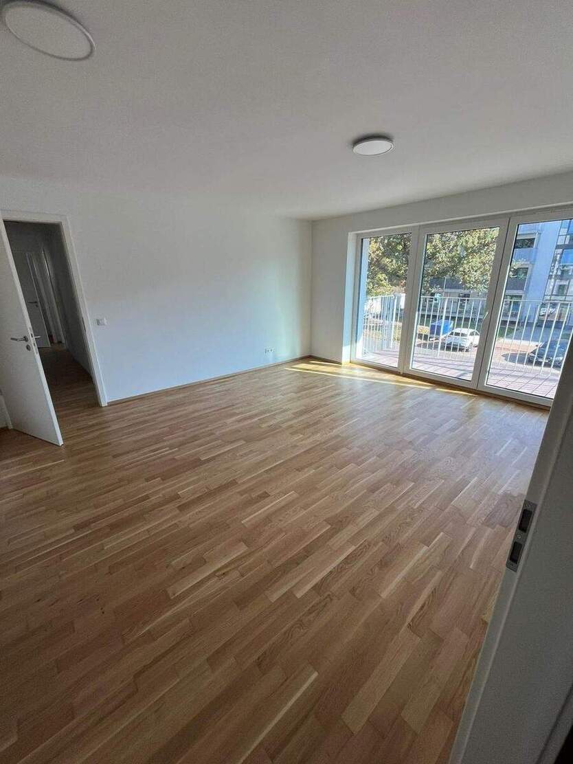 Helle 5-Zimmer-Wohnung mit Balkon! 5 zimmer
