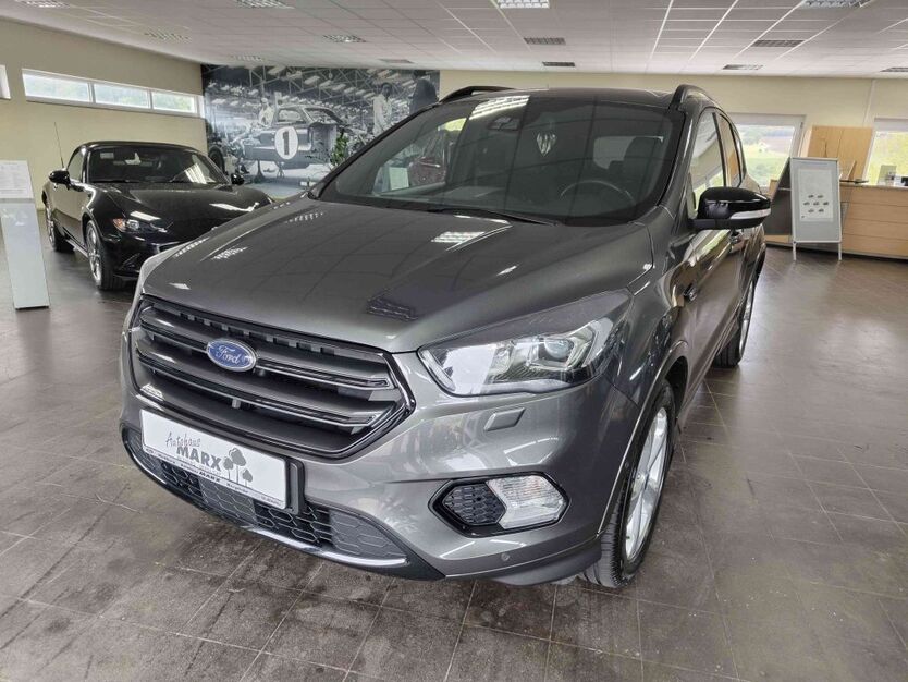 Ford Kuga 96.400 km 17.990 € Berglicht 54426