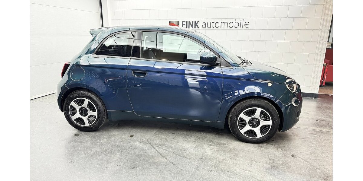 Fiat 500e Action Carplay Android Automatik 1.Hand 11.600 km 12.600 &euro; Lich 35423
