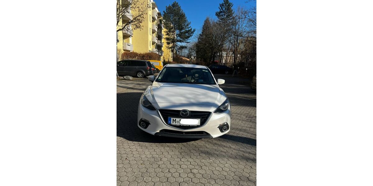 Mazda 3 105.000 km 8.500 &euro; München 81377