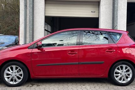 Toyota Auris 175.000 km 6.100 &euro; Saarbrücken 66115